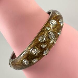 Unsigned Silver Tone Brushed Wood Tone Enamel Rhinestone Hinged Bangle Bracelet